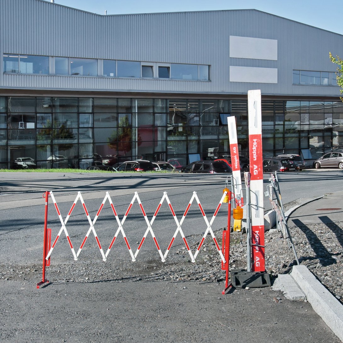 Signalisation pour chantiers blocage d’accès barrière de chantier extensible bandes réfléchissantes