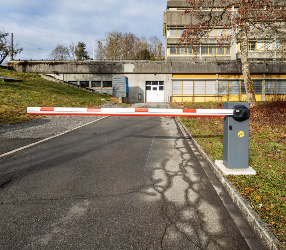 Schranke, Absperrung GBS St. Gallen