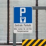 Signalisation_Parkplatz_Hinweis_Schild_Tiefgarage_1.jpg